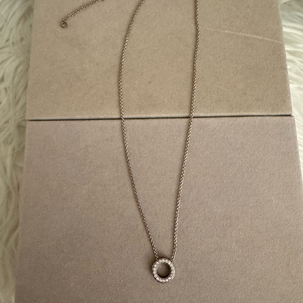 Pandora Signature Reversible Pavé & Logo Circle Necklace - Picture 9 of 9